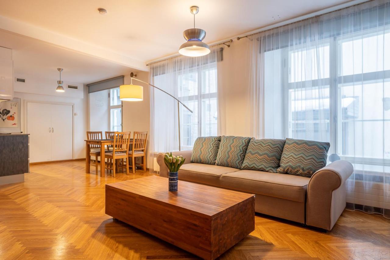 Old Town - Viru Gate Apartment Tallinn Ngoại thất bức ảnh